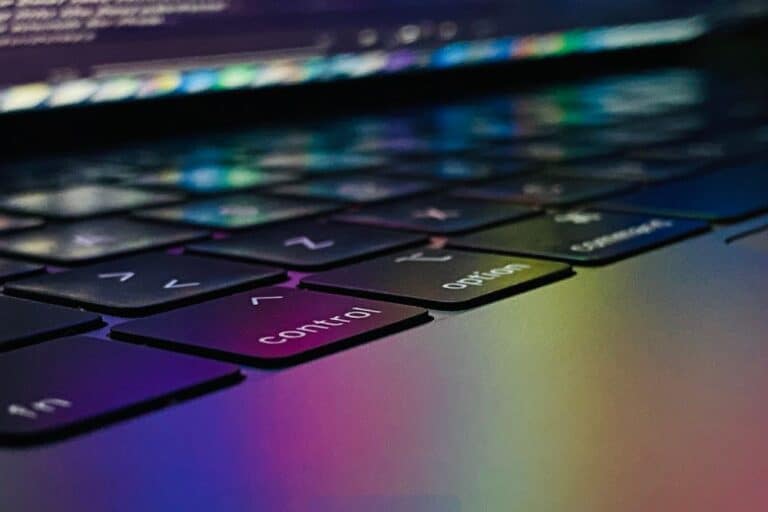 Notebooks Asus, HP y Lenovo exhibidas para comparación