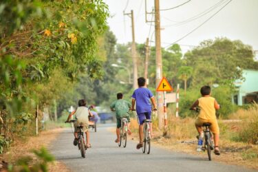 Bicicletas infantiles para niños en exteriores