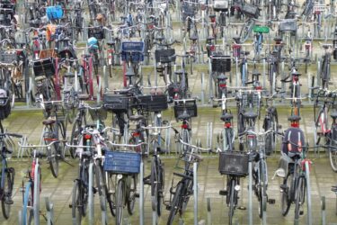 Estacionamiento bicicletas transporte urbano