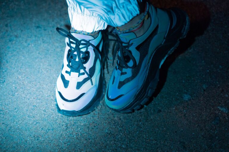 Zapatillas reflectantes para correr de noche